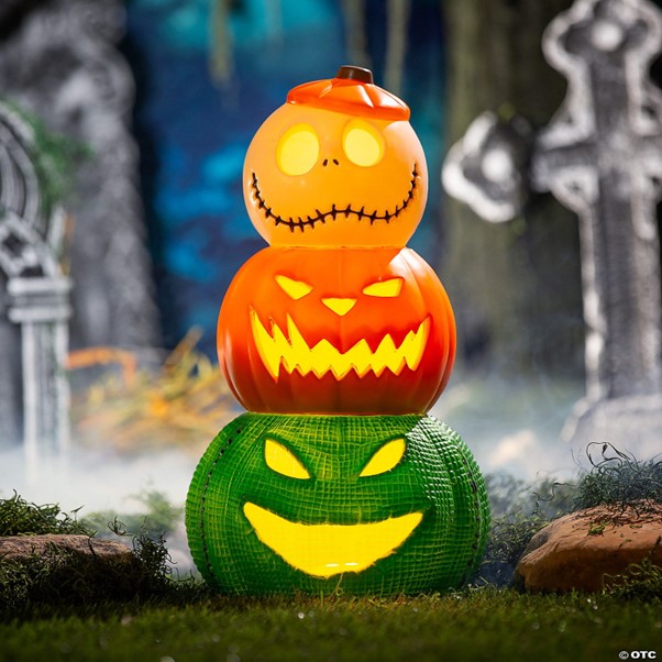 Outdoor Halloween Scares Feel Better When They Tell a Story